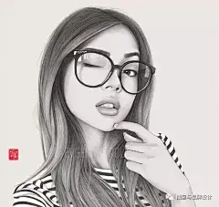 手绘丨 大神超强铅笔妹子肖像，一样是用铅笔画，为啥你画的那么烂？​