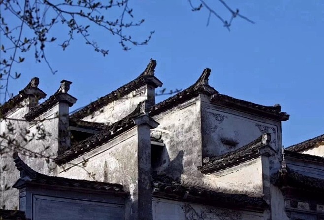 『 青砖小瓦马头墙… 』