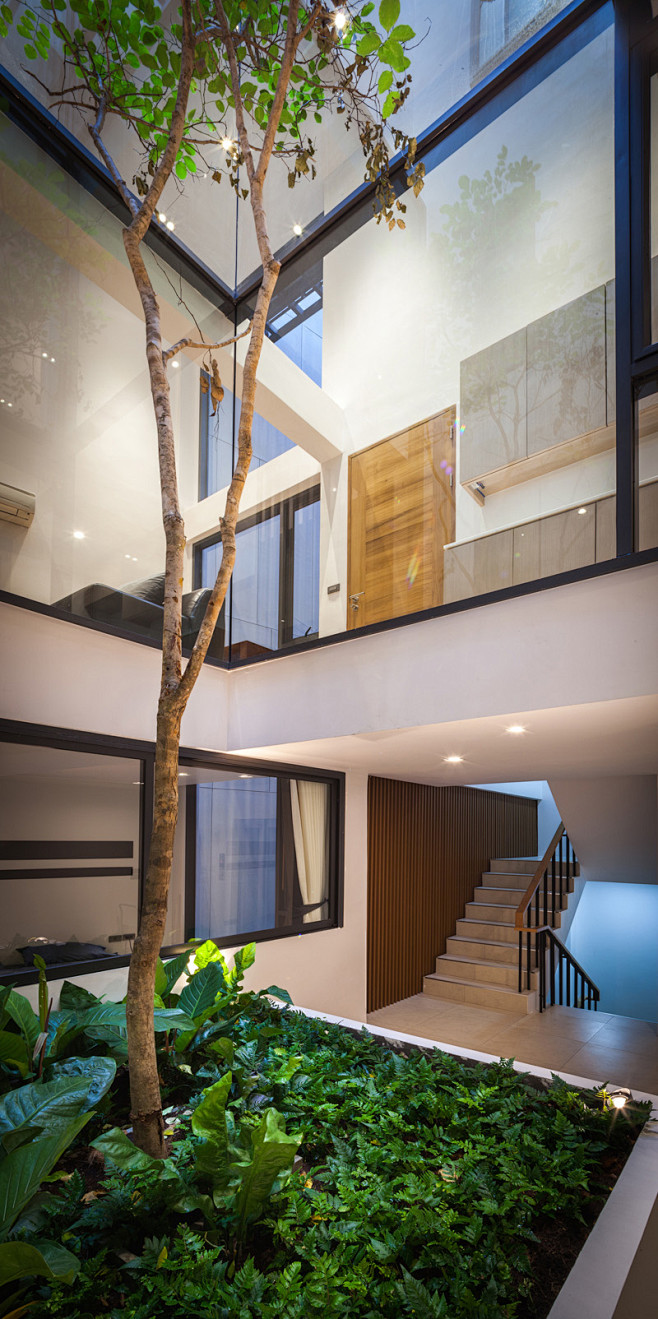 Siri House By IDIN A...