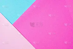 蓝色和粉红色的纸背景