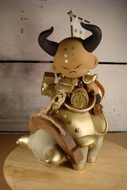 Vinyl toys from Huck...