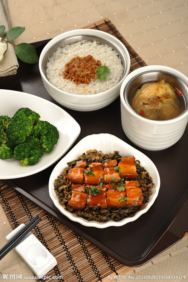 梅菜扣肉饭套餐