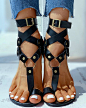 Toe Ring Buckled O-ring Design Flat Sandals : Style:Fashion
Material:PU
Pattern Type:Patchwork
Occasion:Casual
Package Include:1*Sandals

Note: There might be 2-3% difference according to manual measurement.<br>Please check the measurement chart car