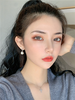 阿策策嘛采集到美女系列