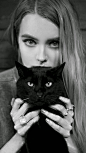 Blonde Girl With Black Cat iPhone 6 wallpaper