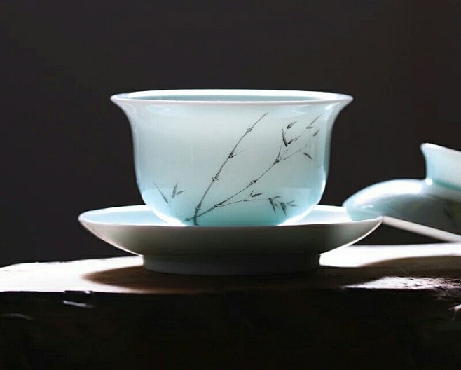 定窑粉彩白青瓷茶杯