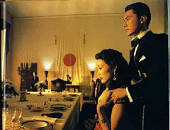 【末代皇帝 The Last Emperor (1987)】
尊龙 John Lone
陈冲 Joan Chen
邬君梅 Vivian Wu
#电影# #电影海报# #电影截图# #电影剧照#