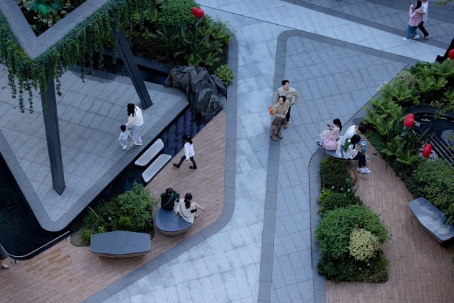 香港置地重庆光环购物公园景观焕新工程 -...