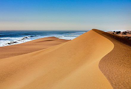 Duna by Gianni Monte...