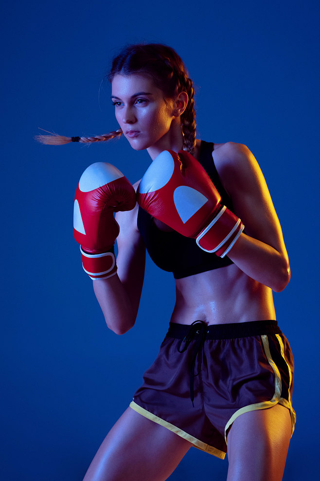 Boxing girl