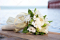 婚礼花束的大海背景