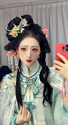 蜂花七七采集到古风服饰相关