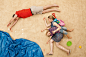 人,休闲装,鞋子,泳裤,短裤_138310450_Germany, Family together jumping in water at beach_创意图片_Getty Images China