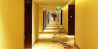 【法制晚报】如家酒店“招嫖江湖”：团伙为...
