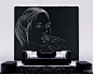 White on black : Illustrations expressly made to be printed/painted on black background, outlining the illuminated areas of the face in white simulating a characteristic line of traditional techniques, avoiding that lights and shadows model the face´s vol