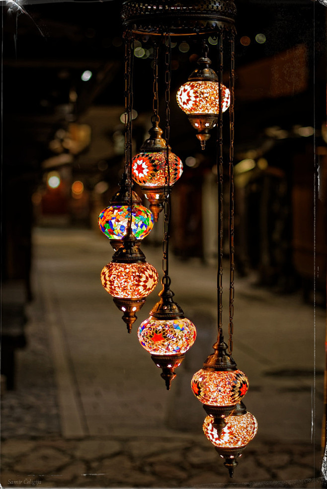 Photograph Lanterns ...