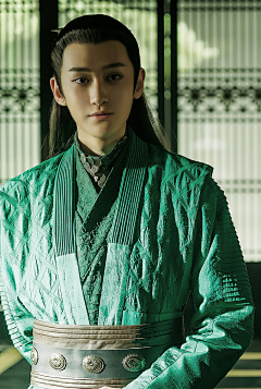 一路向南hojn采集到衣服