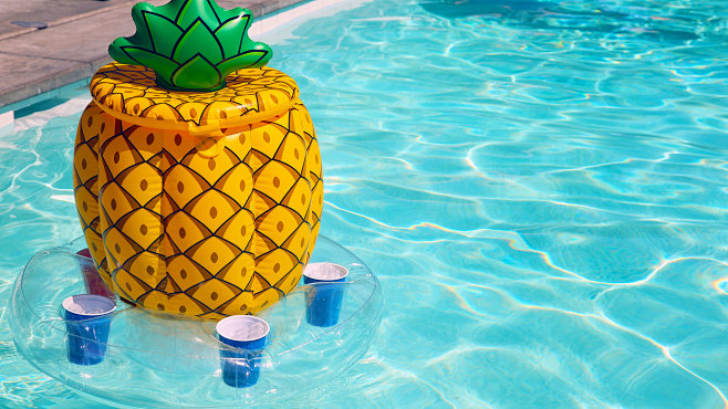 “water party”的图片搜索结果