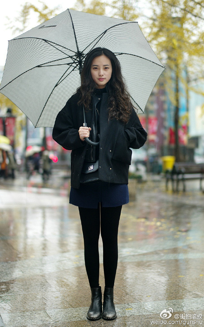 杭州街拍，雨天靓点