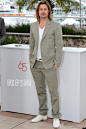 #Brad Pitt#in cannes ~~~淡色西装，太清爽……品味不一样的型男，请关注@GQ男士品位指南