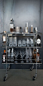 gentlemanuniverse:

Gentleman style

Bar cart.