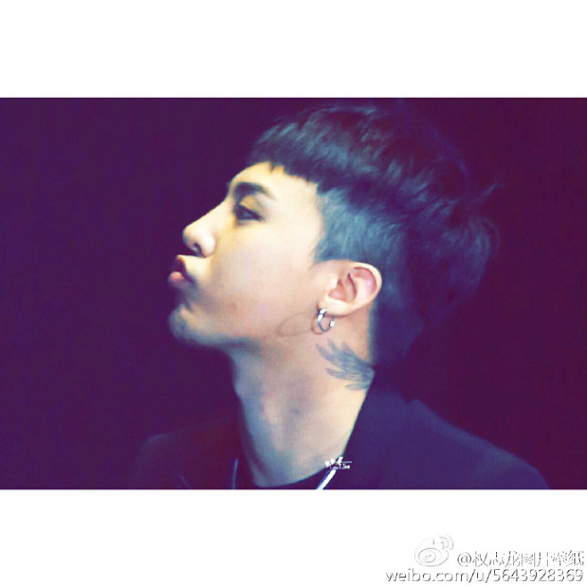#权志龙##权志龙壁纸无水印#还是这个梗...