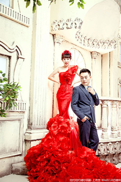 Huochao8000采集到婚纱婚纱