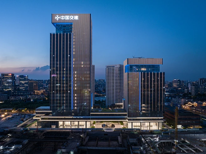 2024 中交集团上海总部创意光影_良业科技集团股份有限公司_中交集团上海总部, 建筑里面亮化,良业科技-花瓣网