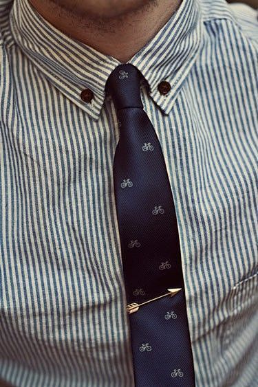 Bike tie, arrow tie ...