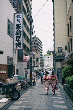 栗子小钱采集到街道素材