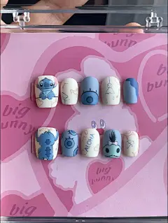 蓝色手绘史迪仔