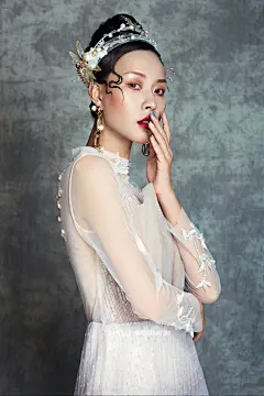 #国潮 #妆容#彩妆# #眼妆# #唇妆##护肤#美妆#美女#微笑#笑容#模特#医美#女装#酷#流行#时尚#珠宝#高清照片#摄影#身材#彩妆#写真#大片#意境#优雅#高级#色彩#整容#素材#海报#人物#美容#网红#护肤#性感#小清新#女模#美背#复古#甜美#性冷淡#ins#造型#法式#港风#发型#欧美#写真#仙气