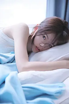 来几张我喜欢的高清壁纸
摄影：@薛小白儿 小白真的很厉害，审美好又有主见，女摄影师需要很吃苦，小白完全不怕吃苦，拍起东西来，晚上累的倒头就睡第二天照样早起赶路，不管是不是大风大雨也不管路途远不远，只为了遇见好的风景，那是一个创作者的追求…所以总能抓住一些不经意的美好，感恩你 ​ ...展开全文c