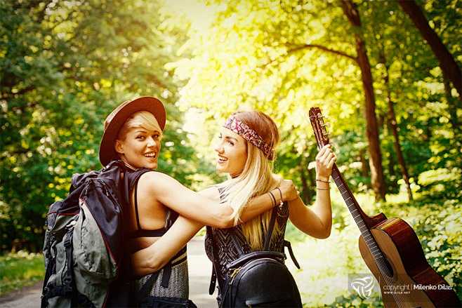 Two woman traveler w...