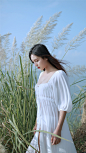 丽人美影
People 1080x1920 women Asian women outdoors see-through clothing white dress grass