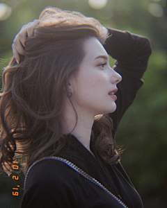 -墨梓-采集到美女