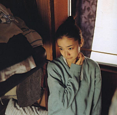 黄色笑脸侠采集到漂亮妹妹