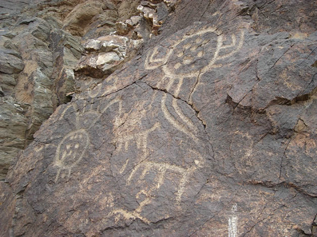 神奇的古代艺术画卷——阴山岩画