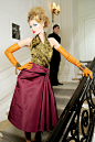 Christian Dior Spring 201 约翰·加利亚诺 (John Galliano)关注时尚 关注搭配 关注@MZ教你完美搭配 #潮人# #时尚# #欧美#