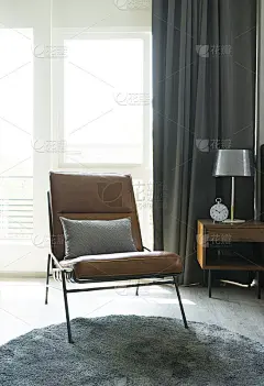 卧室真皮扶手椅