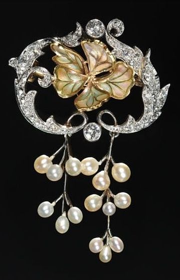Brooch, c. 1890-1910...