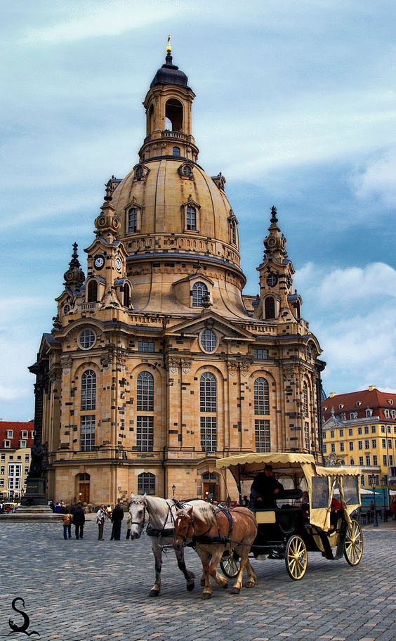 Dresden is the capit...