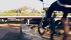 在城市里玩得开心