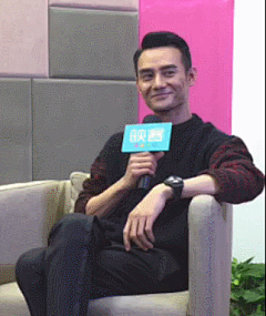 #王凯kkw# 2015.10.23 王凯 映客视频 L2015.10.23 王凯 映客访谈 视频是完整版 但三部分有重叠的地方 随意看看吧~ 2015.10.23 王凯 映客自录视频 L2015.10.25 映客 王凯自录视频 （附带表情包）