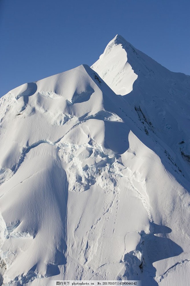 雪山背景