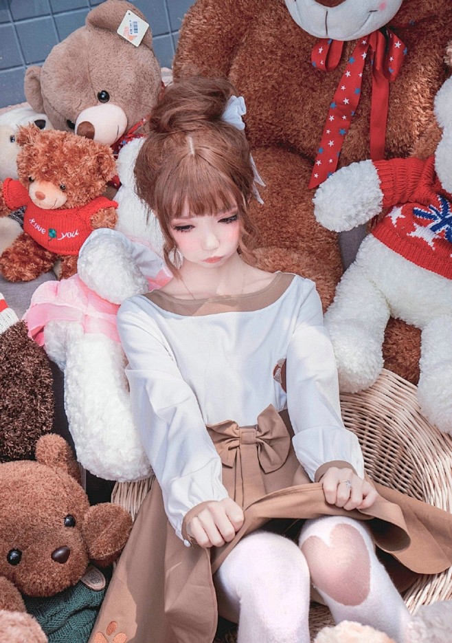 清纯美女可爱洋娃娃装扮甜美迷人-妹子11...