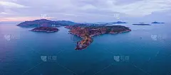 蓬贴角鸟瞰图在日落与安达曼海在普吉岛，旅游景点在泰国旅游旅行和假日度假。自然景观壁纸背景。