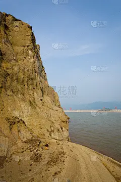 长江岛和三峡大坝