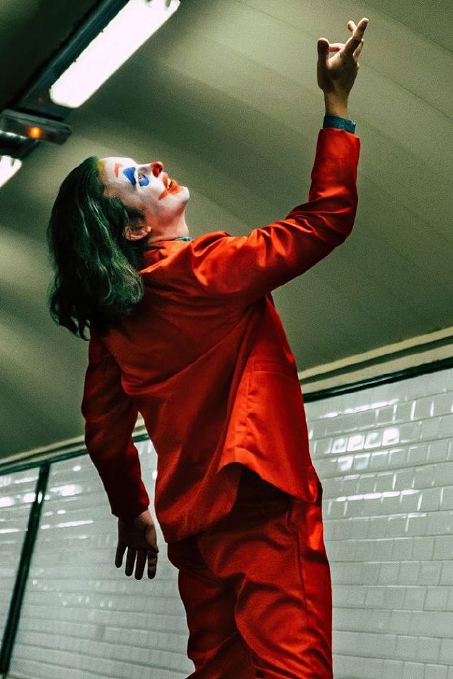 #绘画参考#
一组joker参考！ ​​...