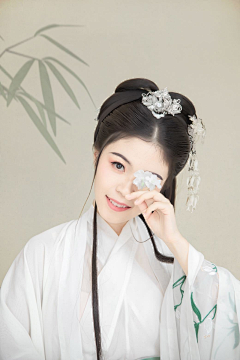 阿刘哥采集到汉服